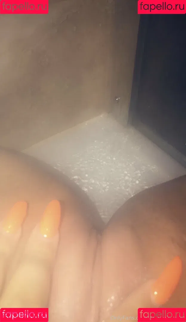 moreofscarlet Onlyfans Photo Gallery 