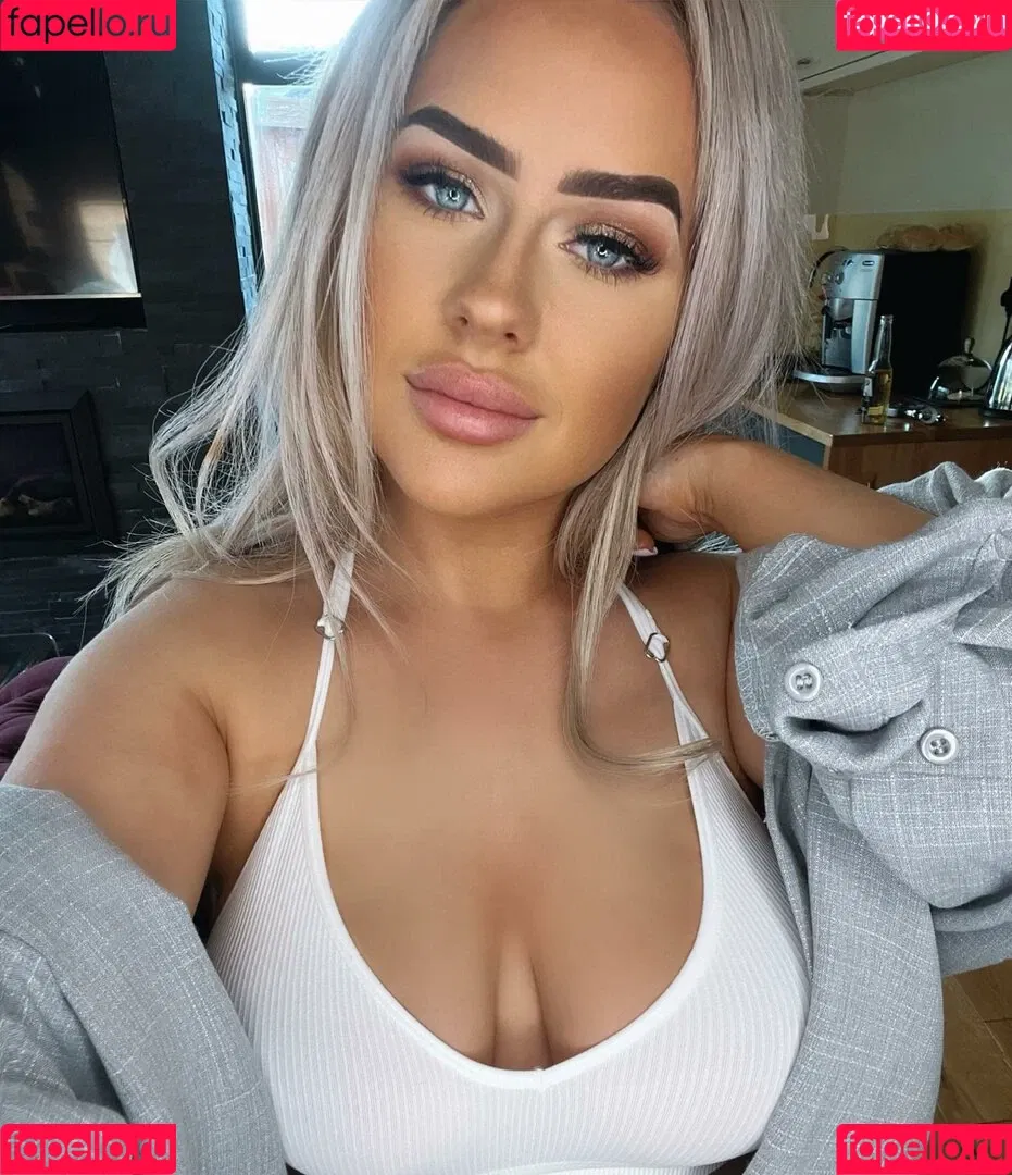 Rosie Rendell Onlyfans Photo Gallery 