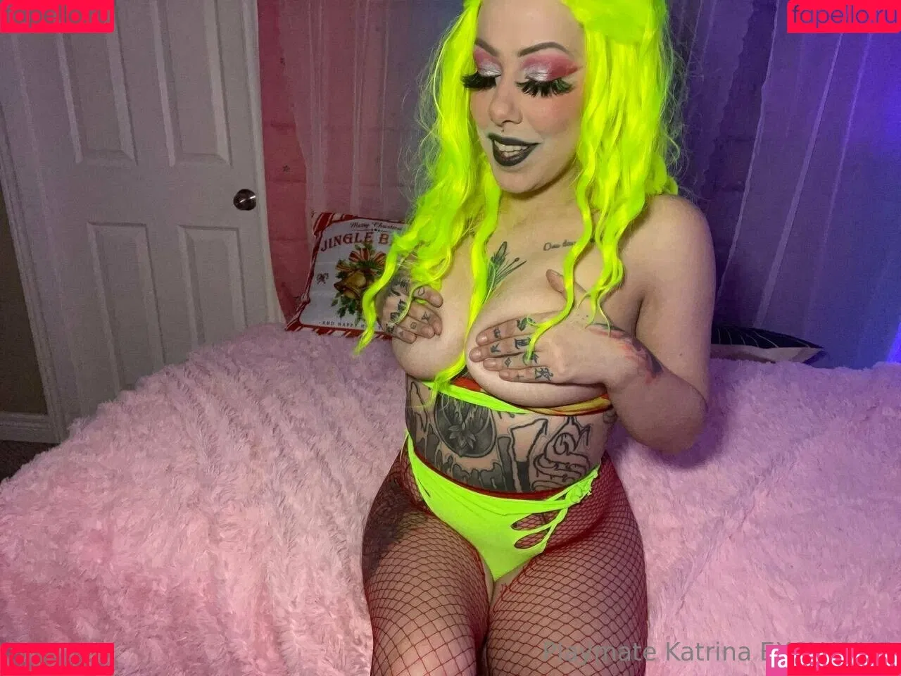 playmatekatrina Onlyfans Photo Gallery 