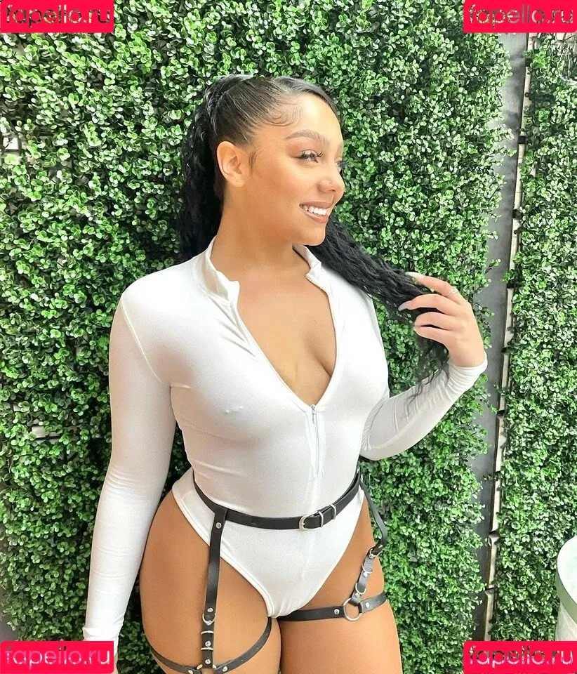 Tiarah Townsend Onlyfans Photo Gallery 