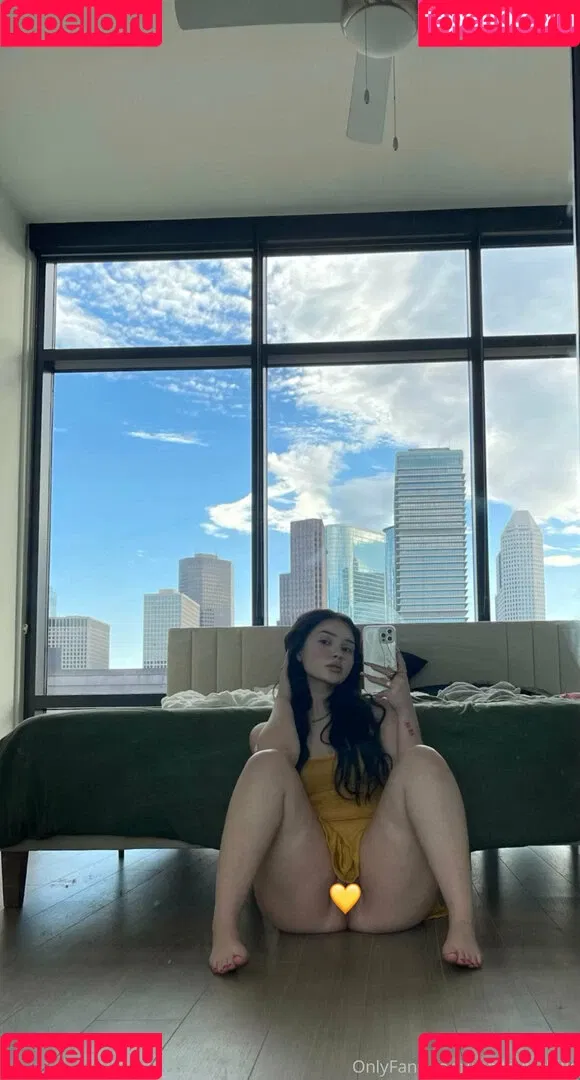 Tayler Hills Onlyfans Photo Gallery 