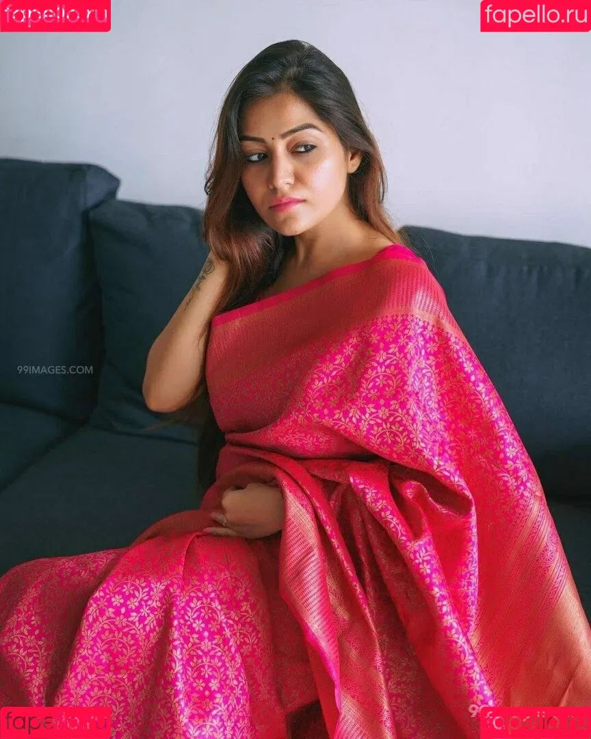 Simran Kaur Hundal Onlyfans Photo Gallery 