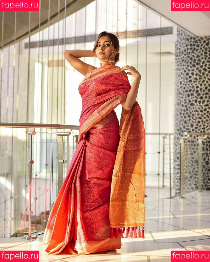 Simran Kaur Hundal Onlyfans Photo Gallery 
