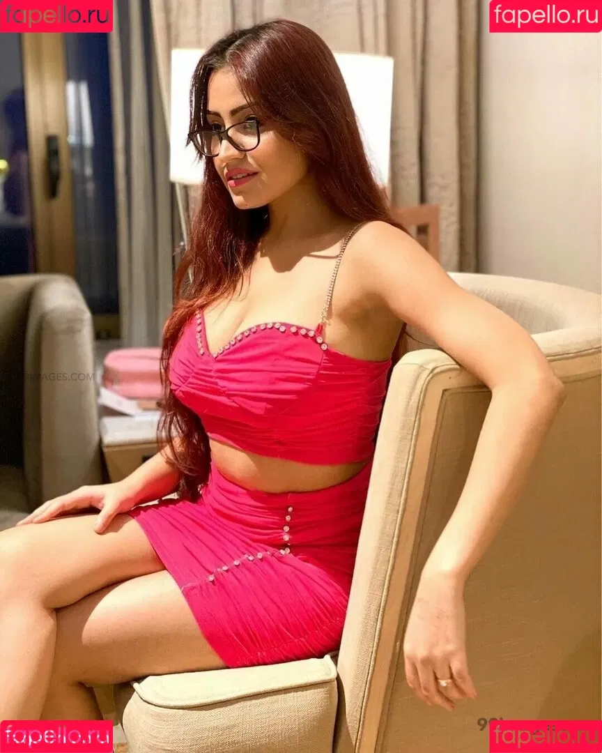 Simran Kaur Hundal Onlyfans Photo Gallery 