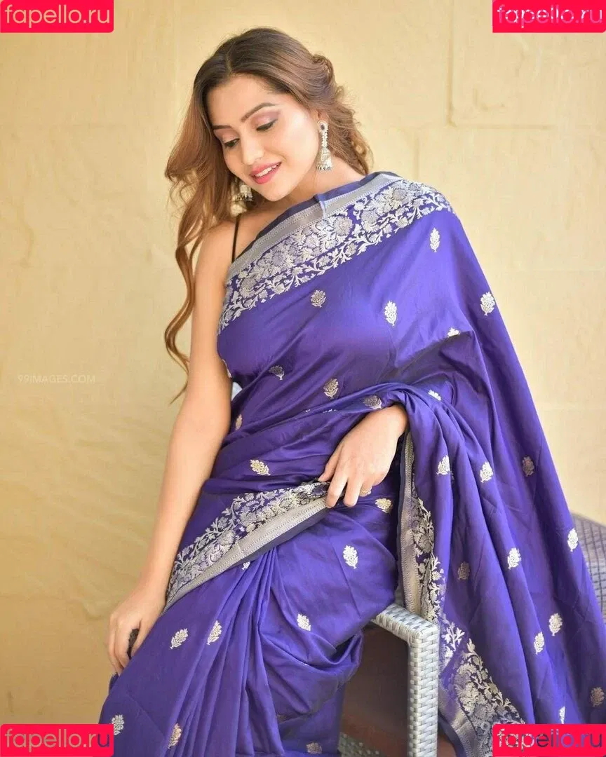 Simran Kaur Hundal Onlyfans Photo Gallery 