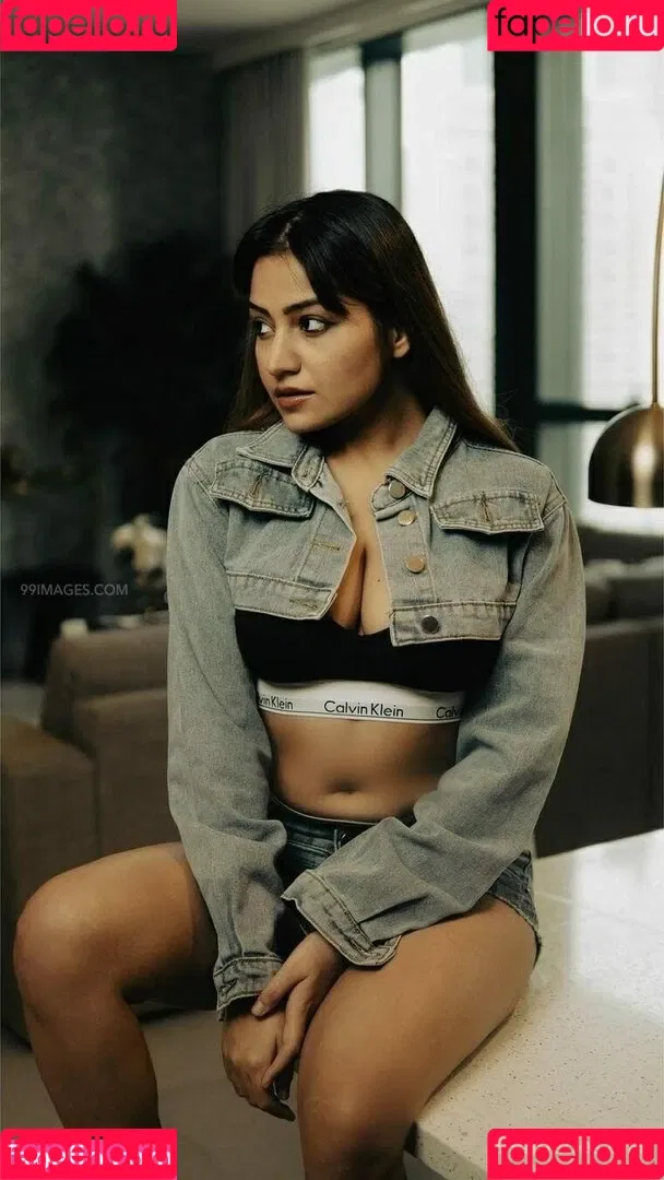 Simran Kaur Hundal Onlyfans Photo Gallery 