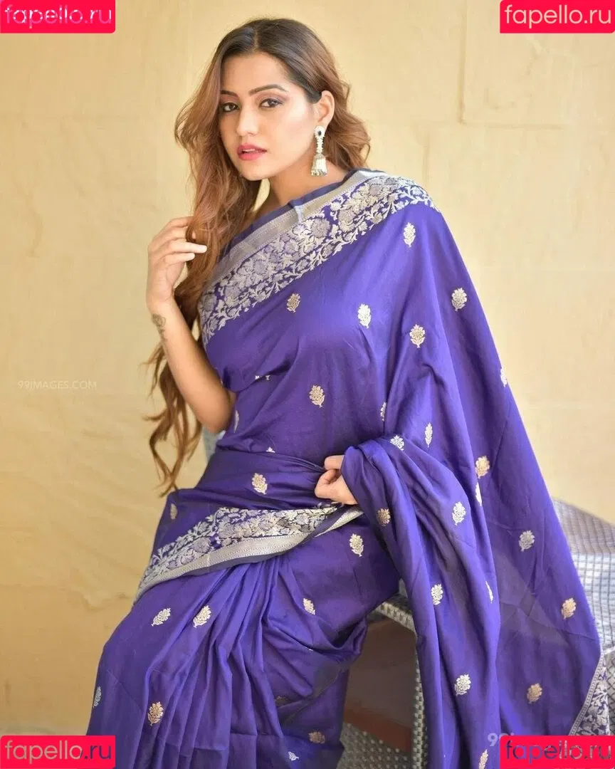 Simran Kaur Hundal Onlyfans Photo Gallery 