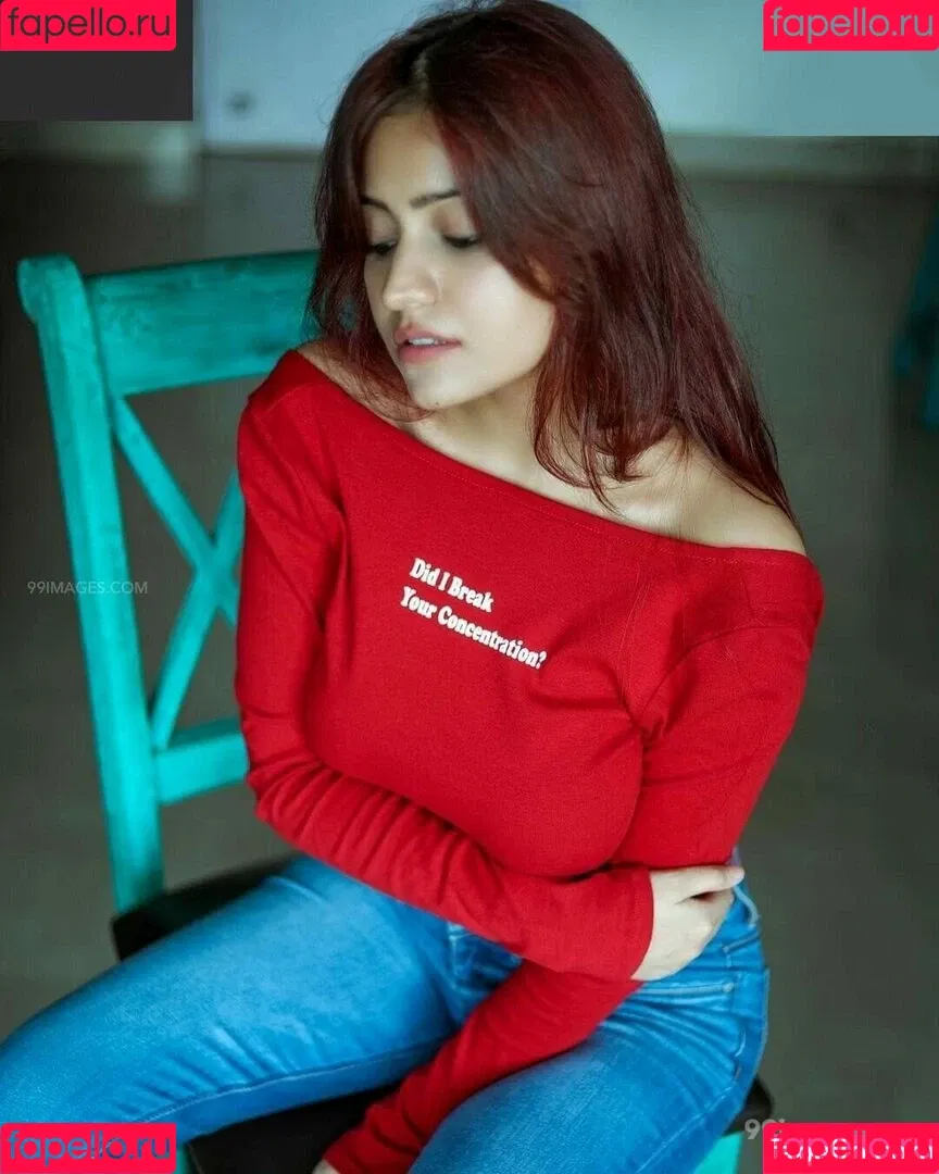 Simran Kaur Hundal Onlyfans Photo Gallery 