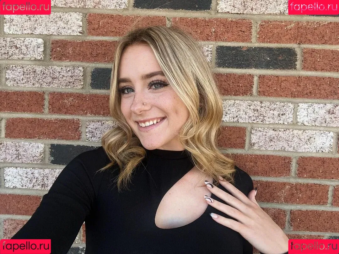 Audra Miller Onlyfans Photo Gallery 