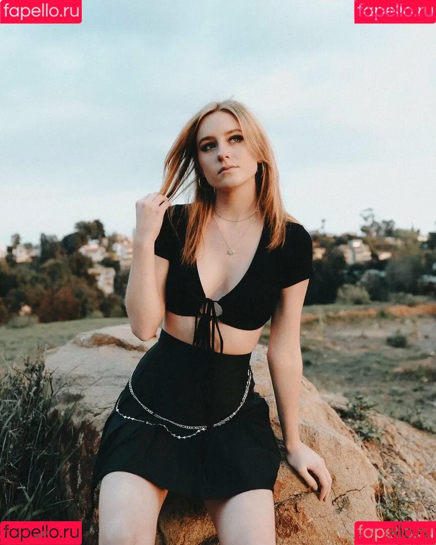 Audra Miller Onlyfans Photo Gallery 