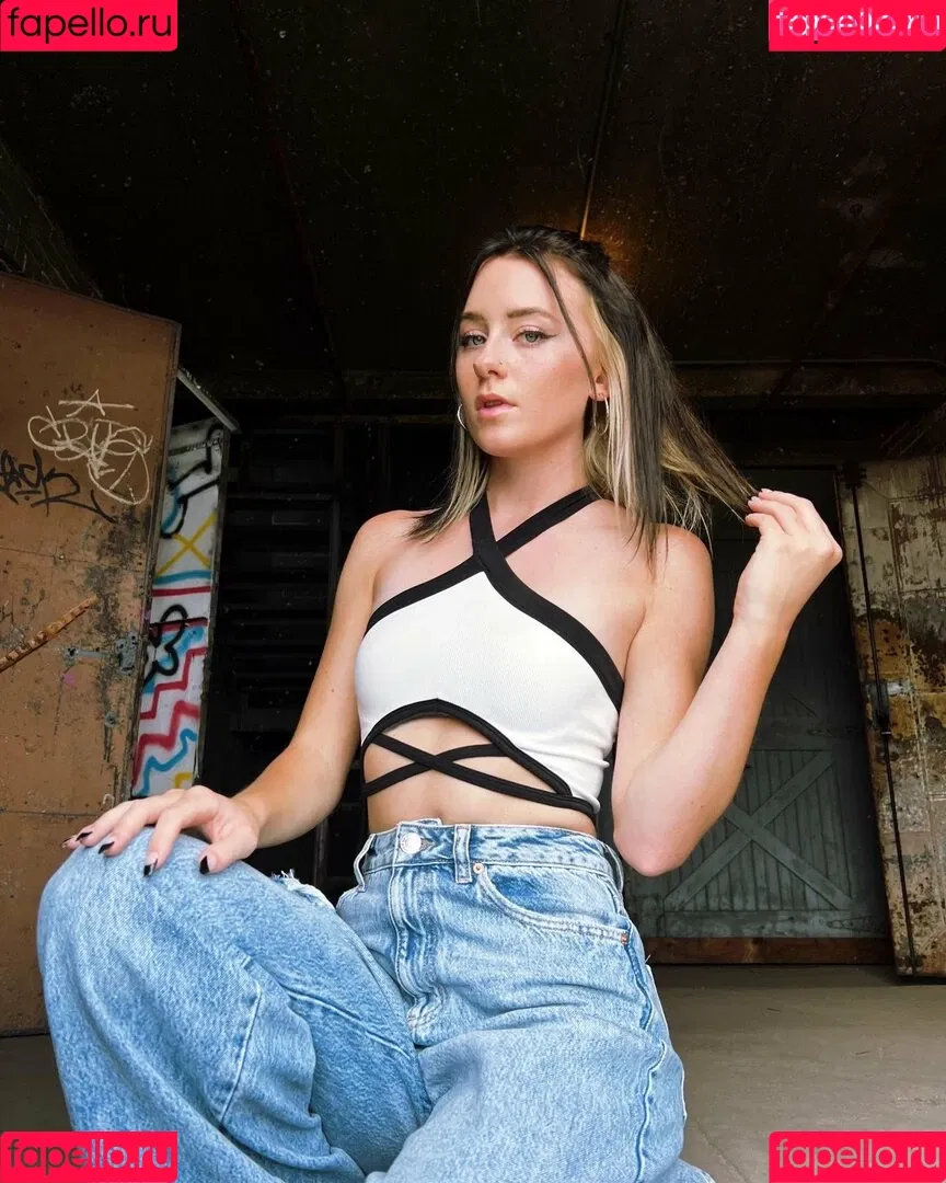 Audra Miller Onlyfans Photo Gallery 
