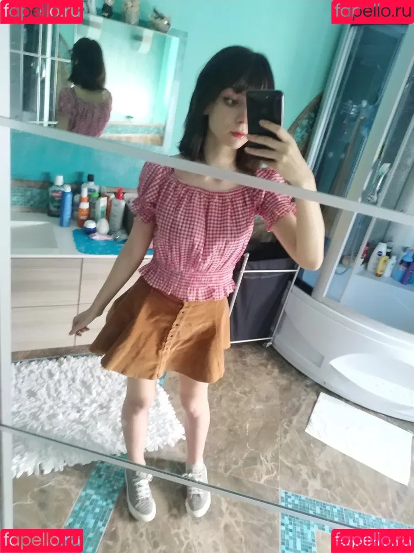 Himee.lily Onlyfans Photo Gallery 