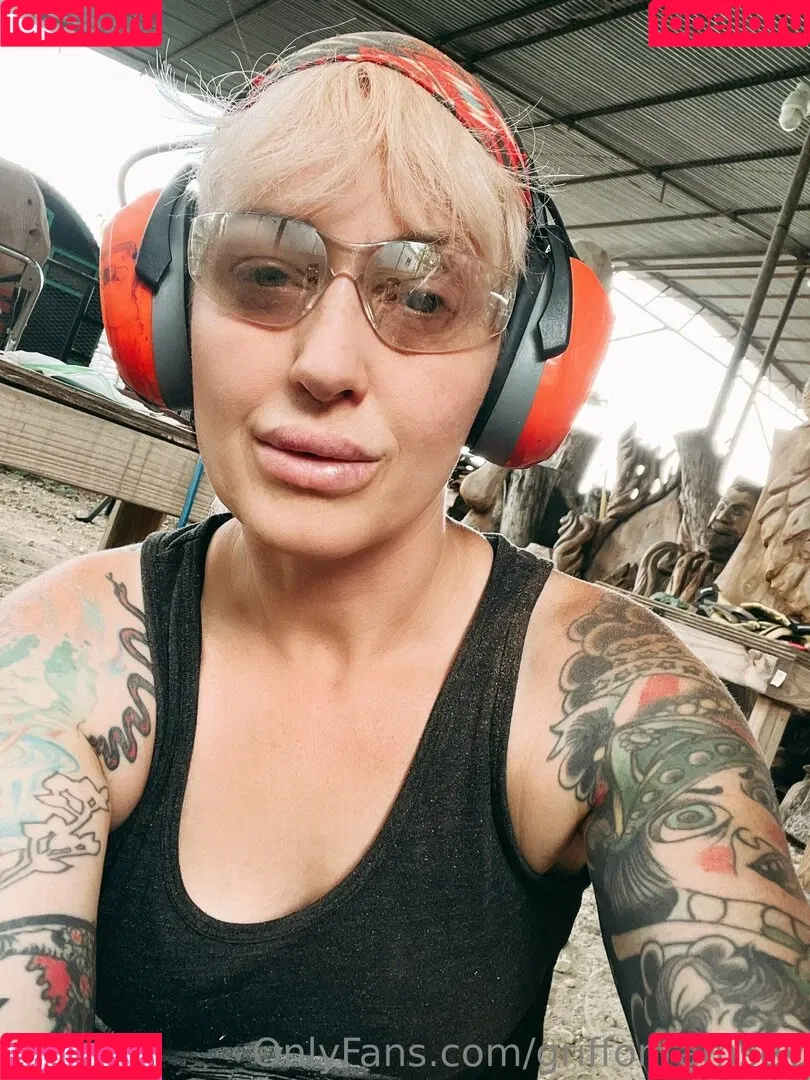 griffonramsey Onlyfans Photo Gallery 