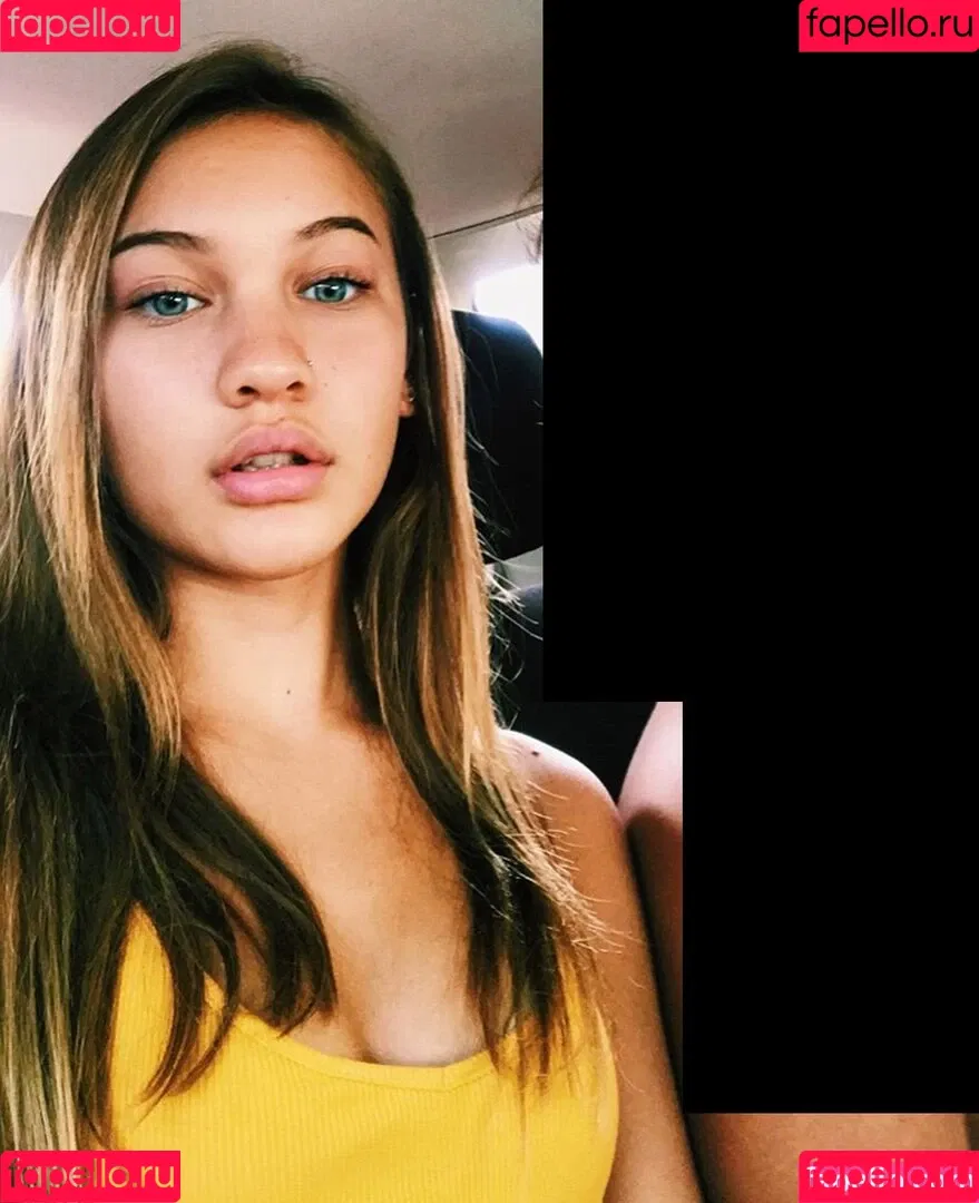 Halia Beamer Onlyfans Photo Gallery 