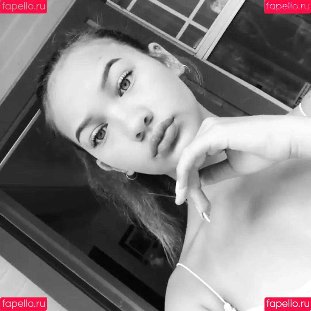 Halia Beamer Onlyfans Photo Gallery 