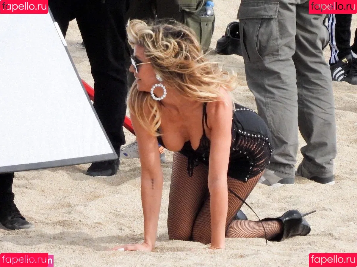 Heidi Klum Onlyfans Photo Gallery 