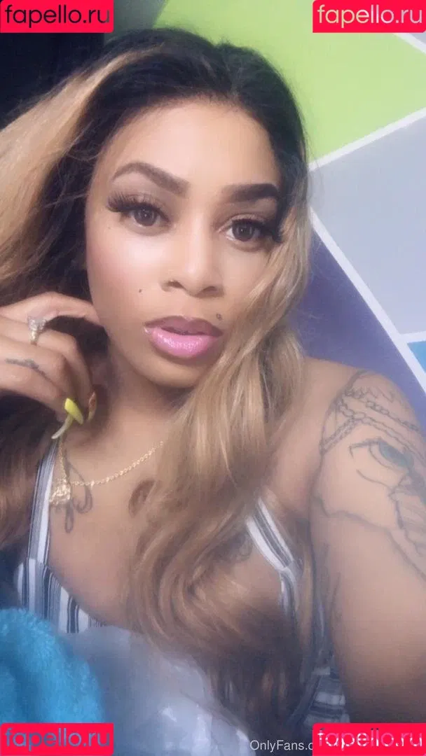 PrettyKezzy202 Onlyfans Photo Gallery 