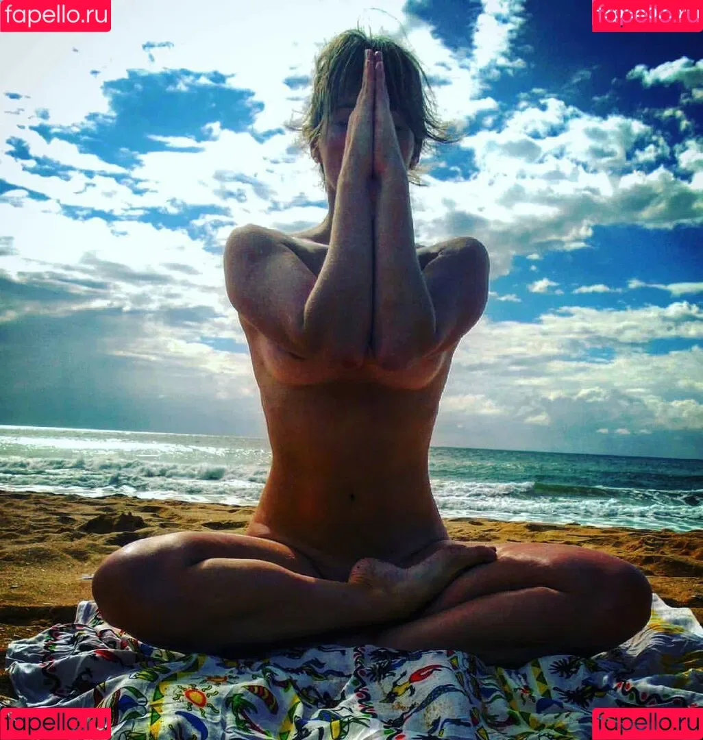carinamoreschi Onlyfans Photo Gallery 