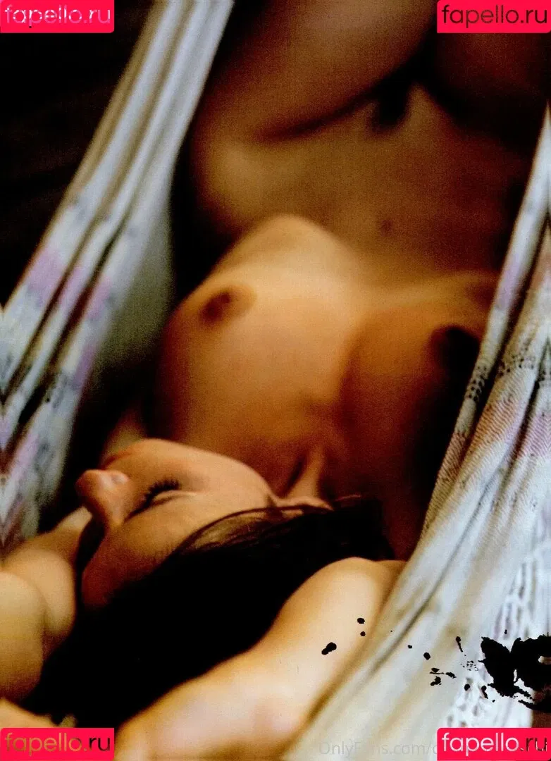 carinamoreschi Onlyfans Photo Gallery 