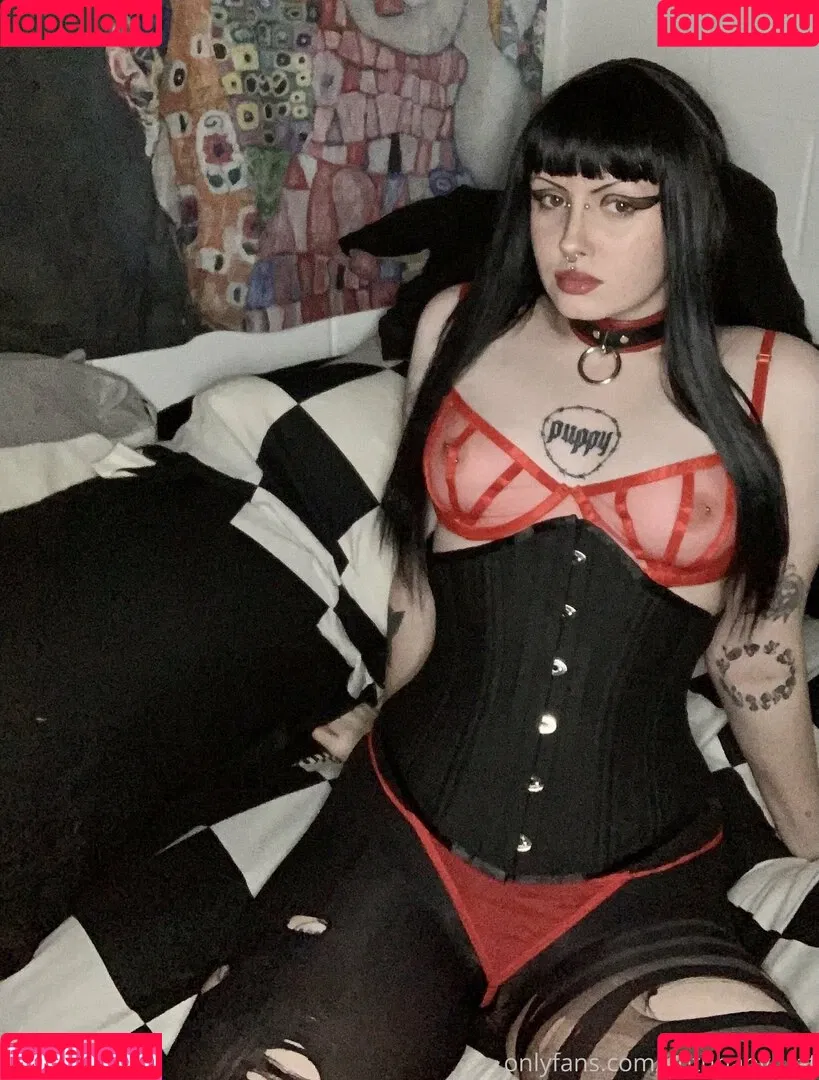 gothbabybrat Onlyfans Photo Gallery 