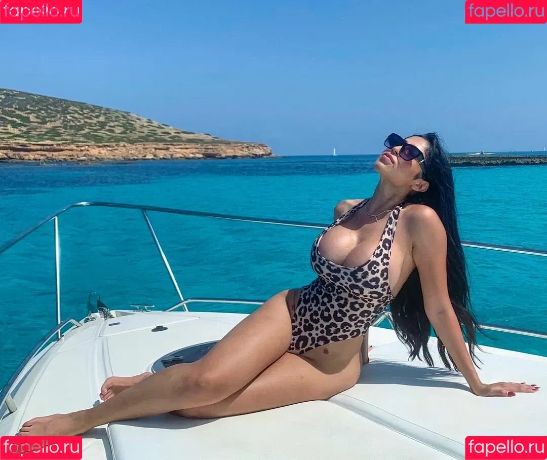 thaliamcix Onlyfans Photo Gallery 