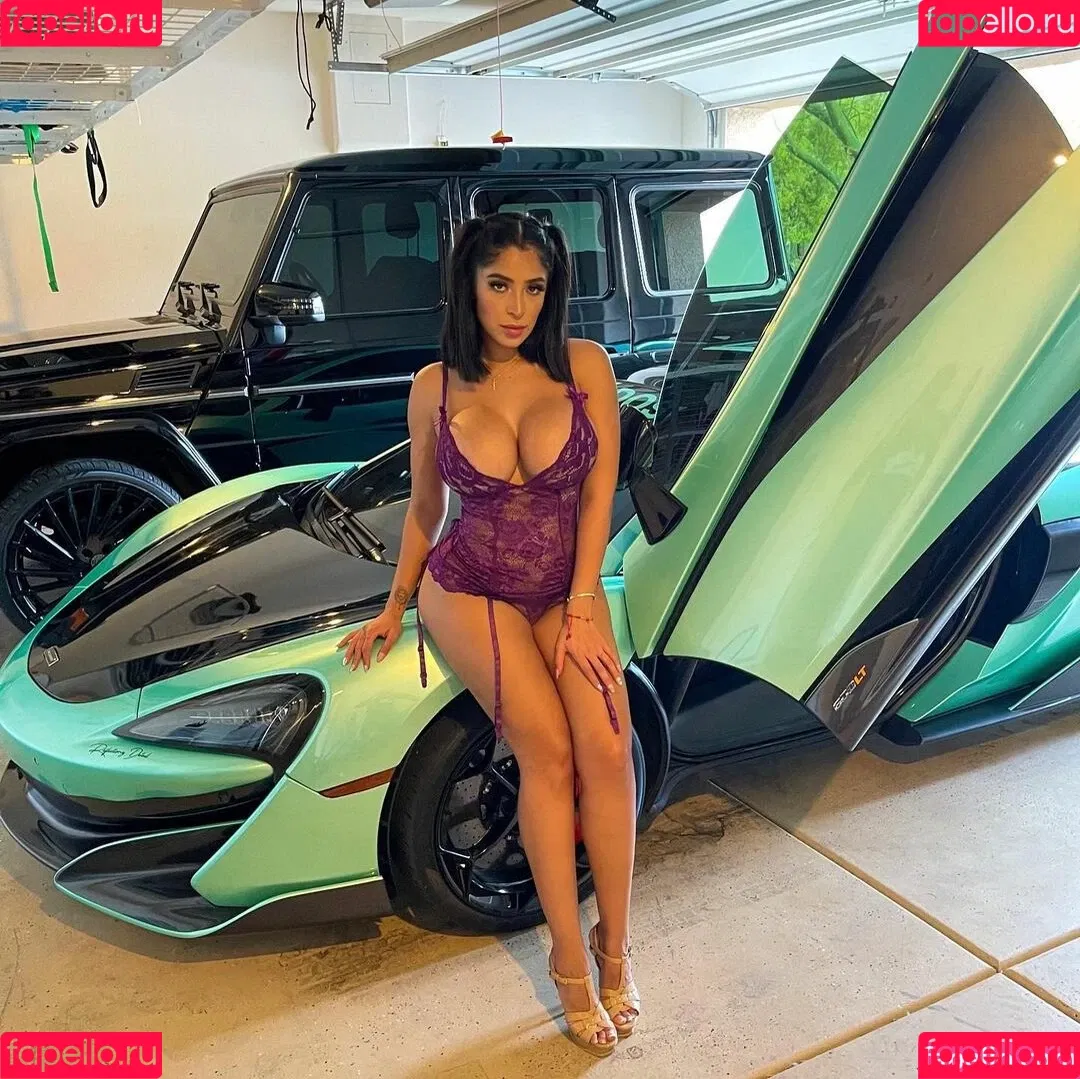 thaliamcix Onlyfans Photo Gallery 