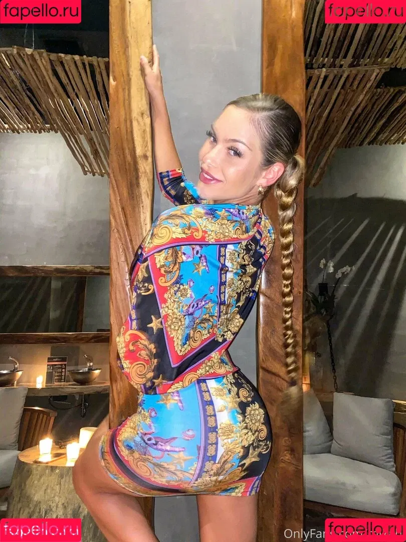 mikahl Onlyfans Photo Gallery 