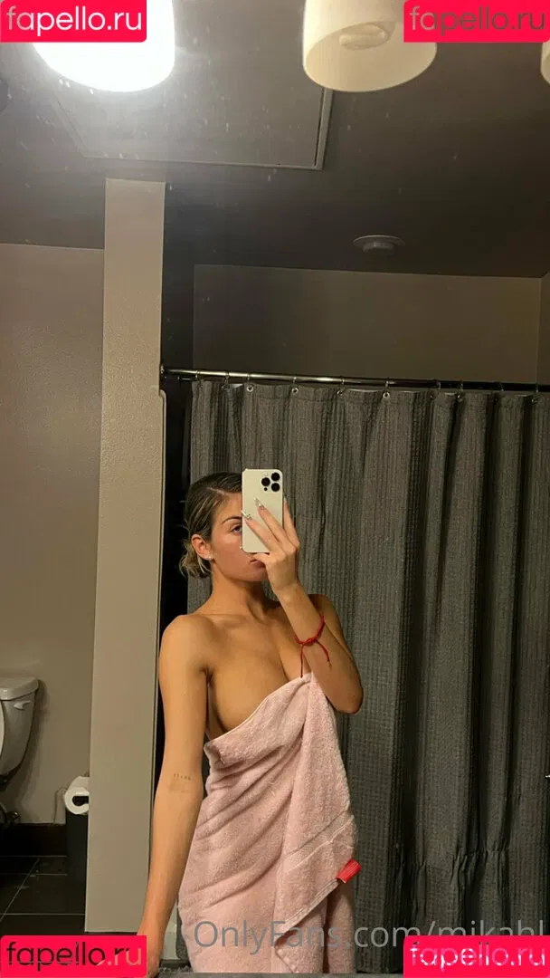 mikahl Onlyfans Photo Gallery 