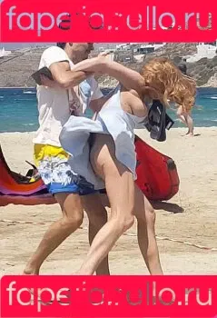 Lindsay Lohan Onlyfans Photo Gallery 