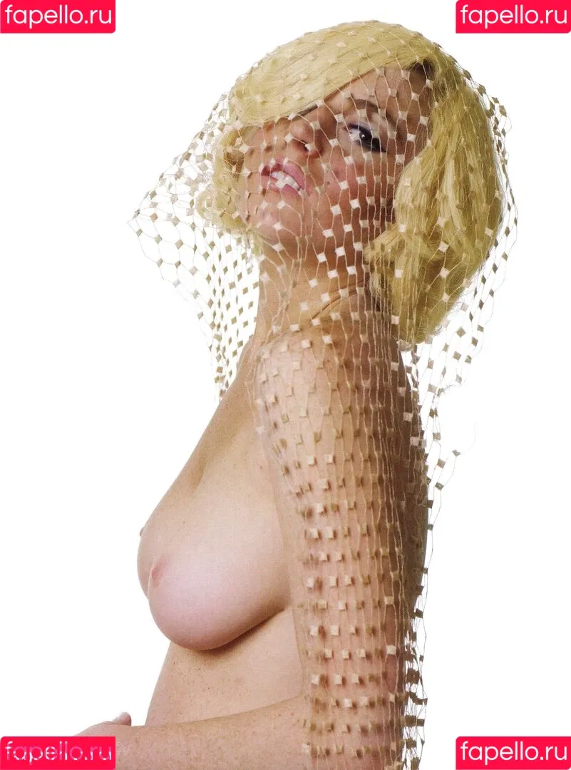 Lindsay Lohan Onlyfans Photo Gallery 