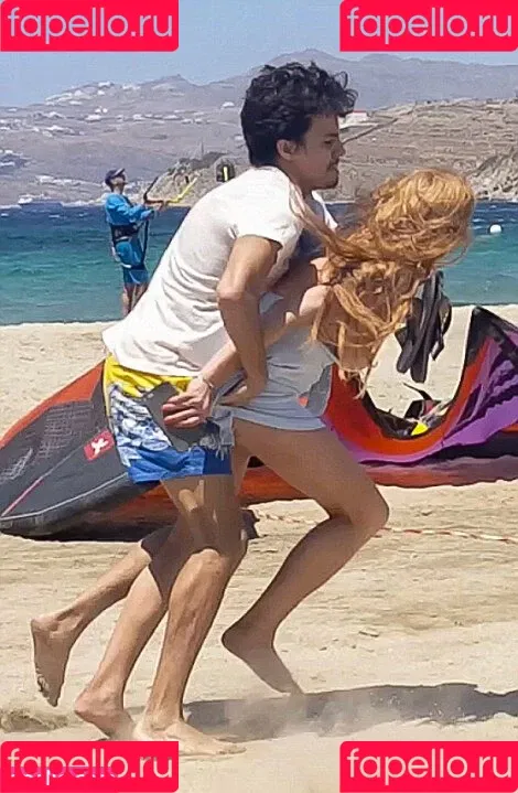 Lindsay Lohan Onlyfans Photo Gallery 