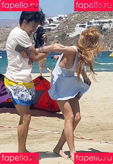 Lindsay Lohan Onlyfans Photo Gallery 
