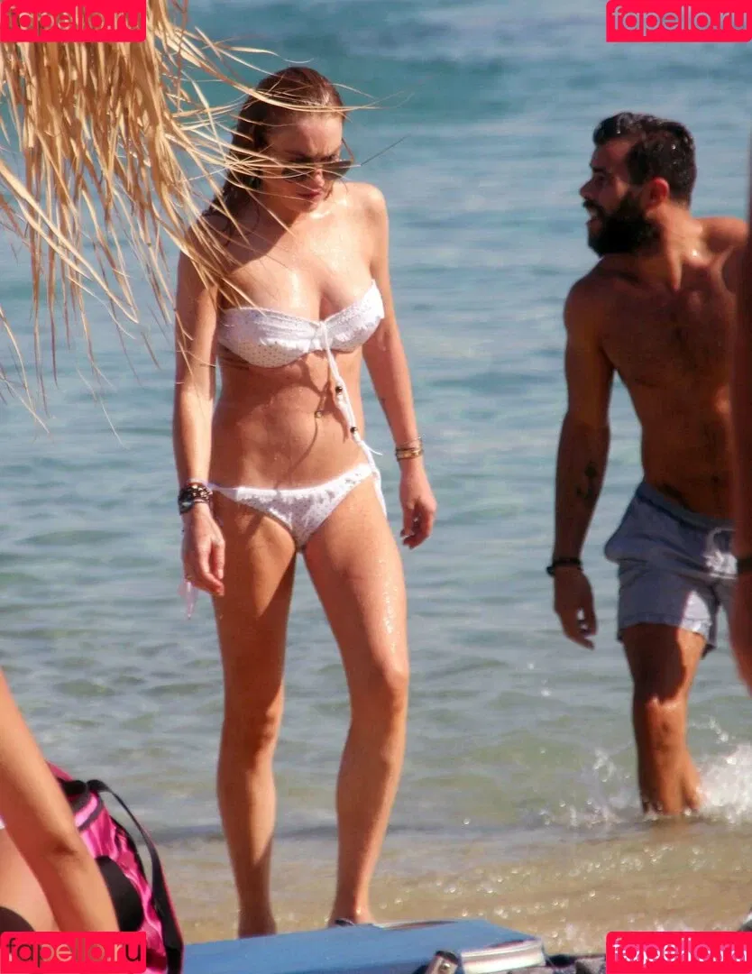 Lindsay Lohan Onlyfans Photo Gallery 