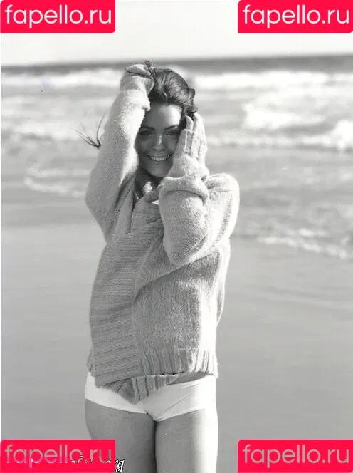 Lindsay Lohan Onlyfans Photo Gallery 
