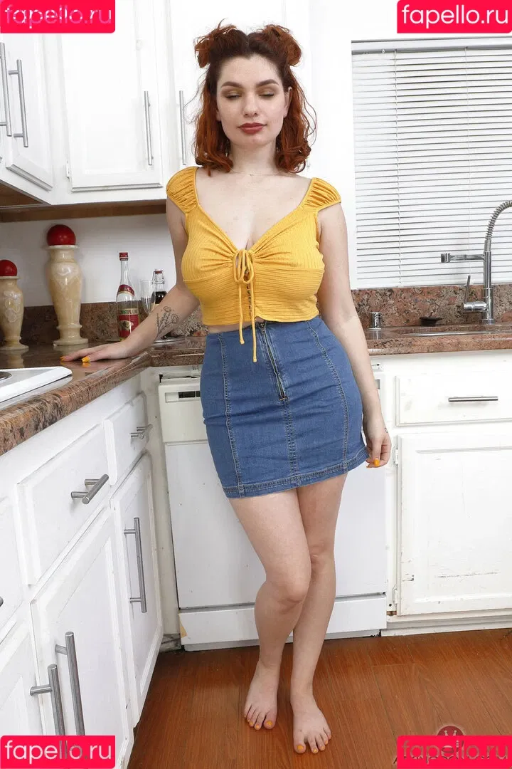 Annabel Redd Onlyfans Photo Gallery 