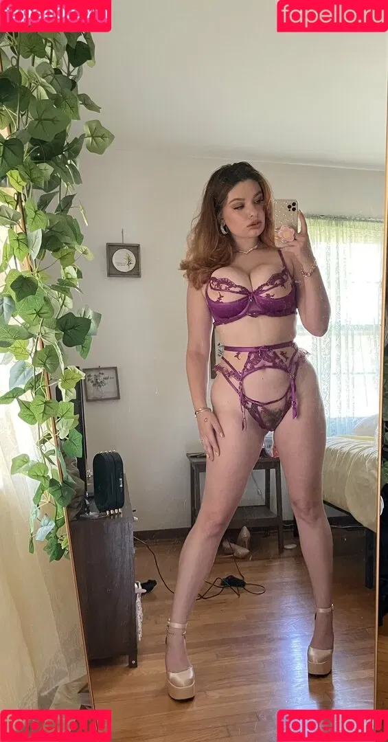 Annabel Redd Onlyfans Photo Gallery 