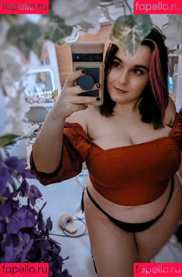 EmStreams Onlyfans Photo Gallery 