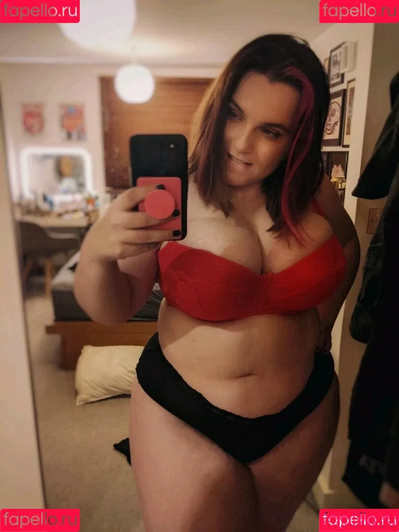EmStreams Onlyfans Photo Gallery 