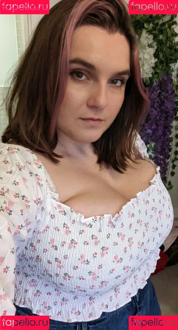 EmStreams Onlyfans Photo Gallery 
