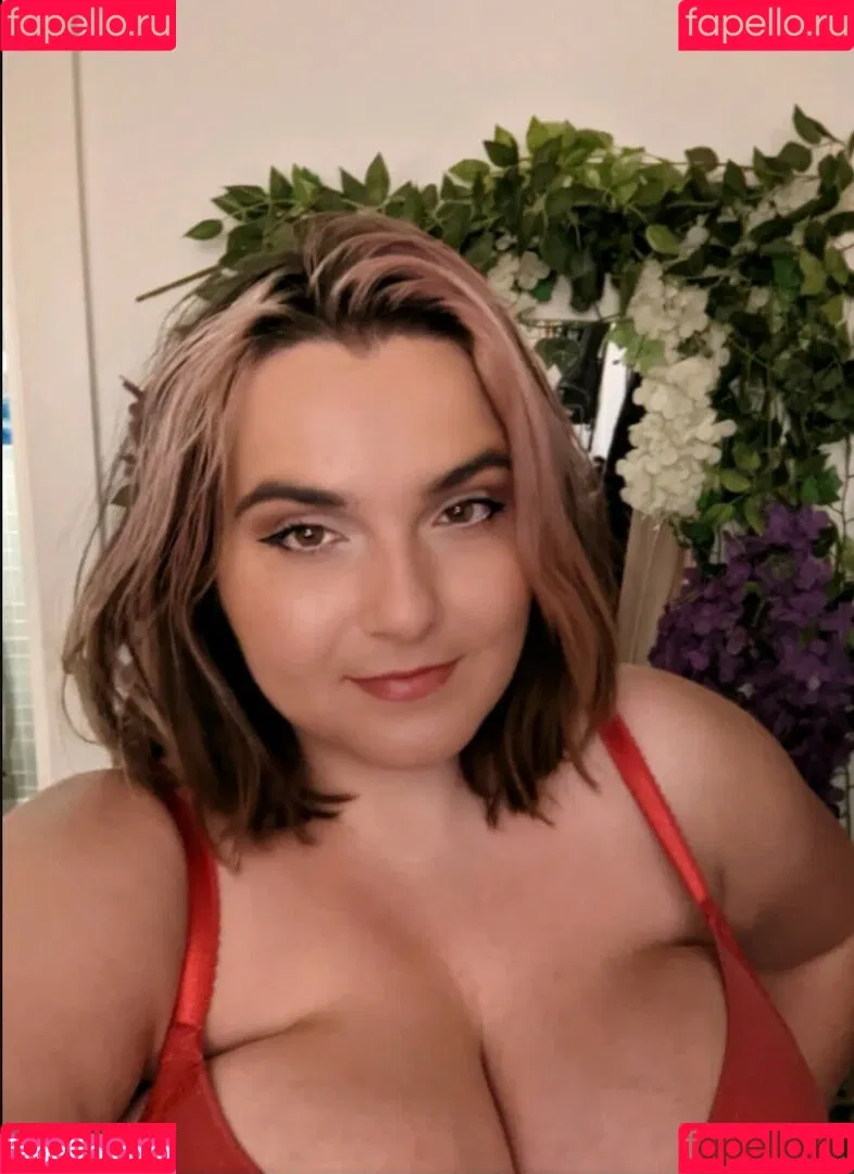 EmStreams Onlyfans Photo Gallery 