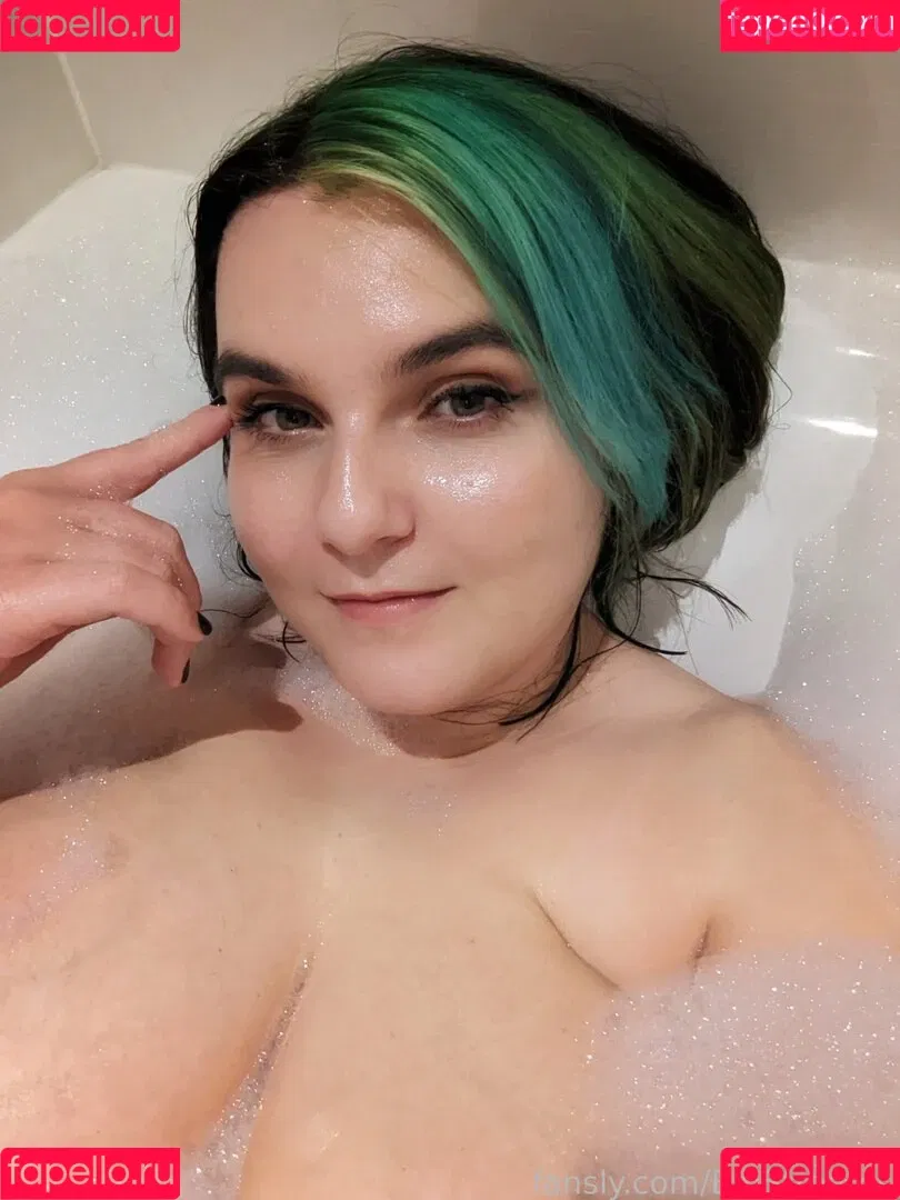 EmStreams Onlyfans Photo Gallery 