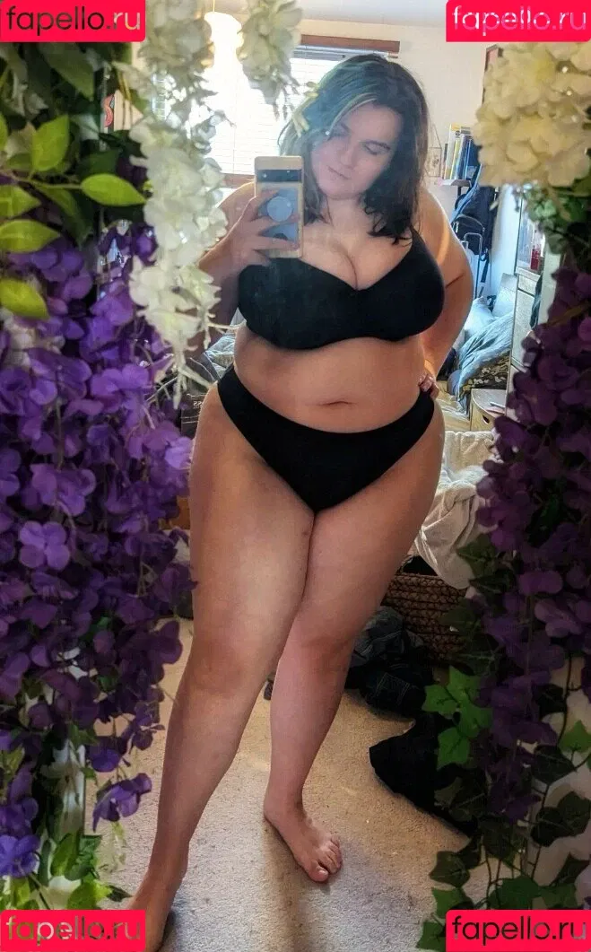 EmStreams Onlyfans Photo Gallery 