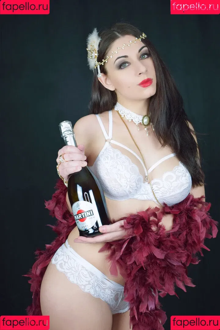 Giada Robin Onlyfans Photo Gallery 