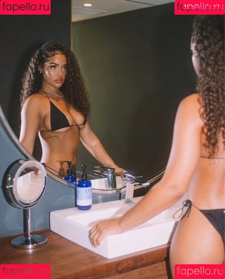 Malaika Terry Onlyfans Photo Gallery 