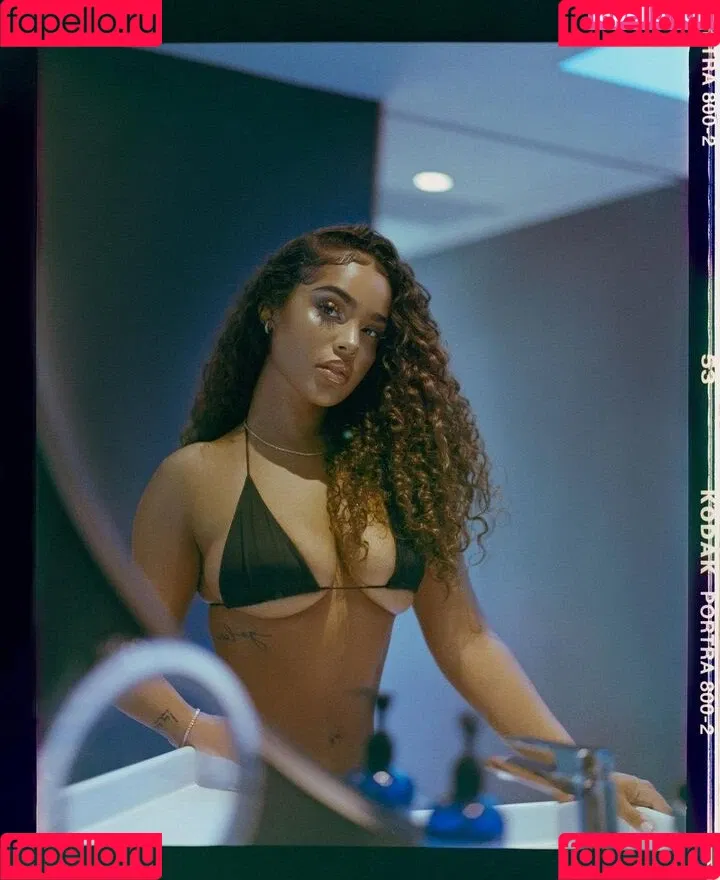 Malaika Terry Onlyfans Photo Gallery 