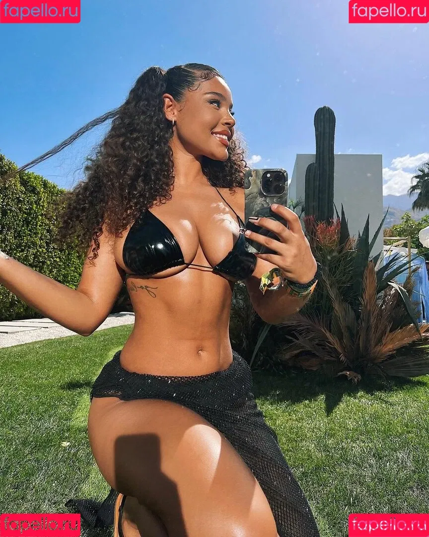 Malaika Terry Onlyfans Photo Gallery 