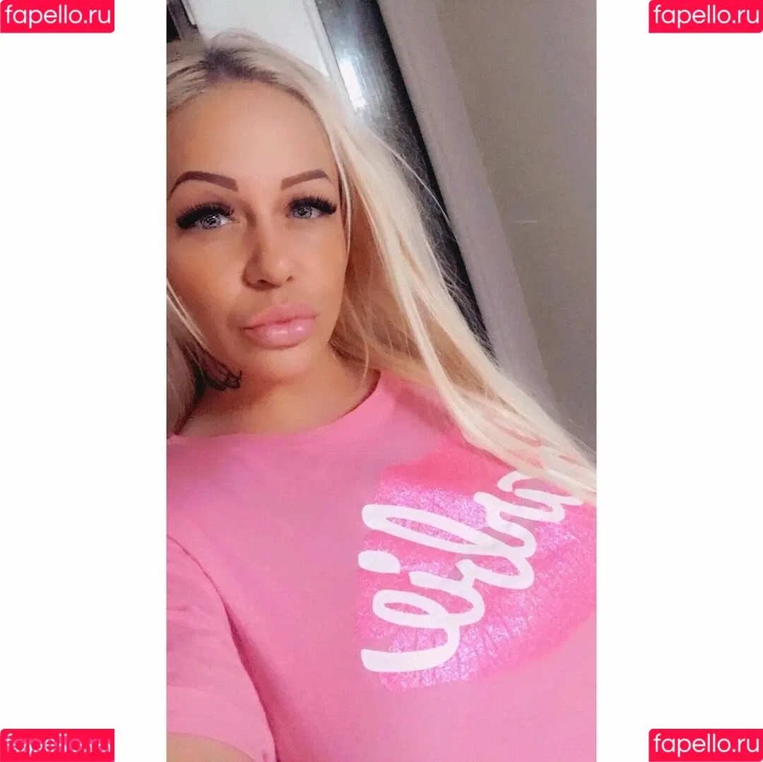pekarvivi Onlyfans Photo Gallery 