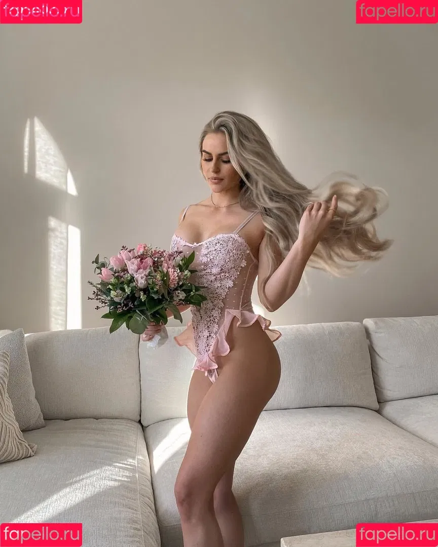 Anna Nyström Onlyfans Photo Gallery 
