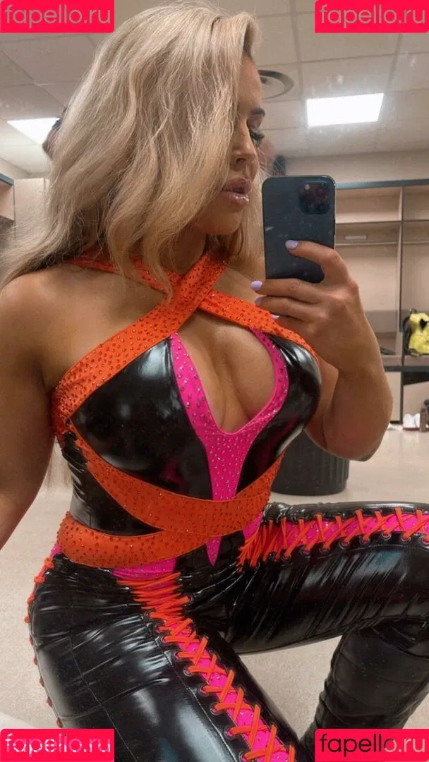 Natalya Neidhart Onlyfans Photo Gallery 