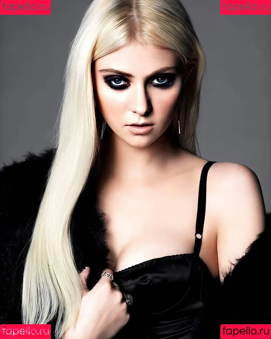 Taylor Momsen Onlyfans Photo Gallery 